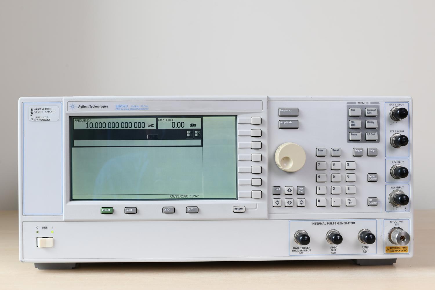 Генератор сигналов Keysight E8257C до 20 ГГц